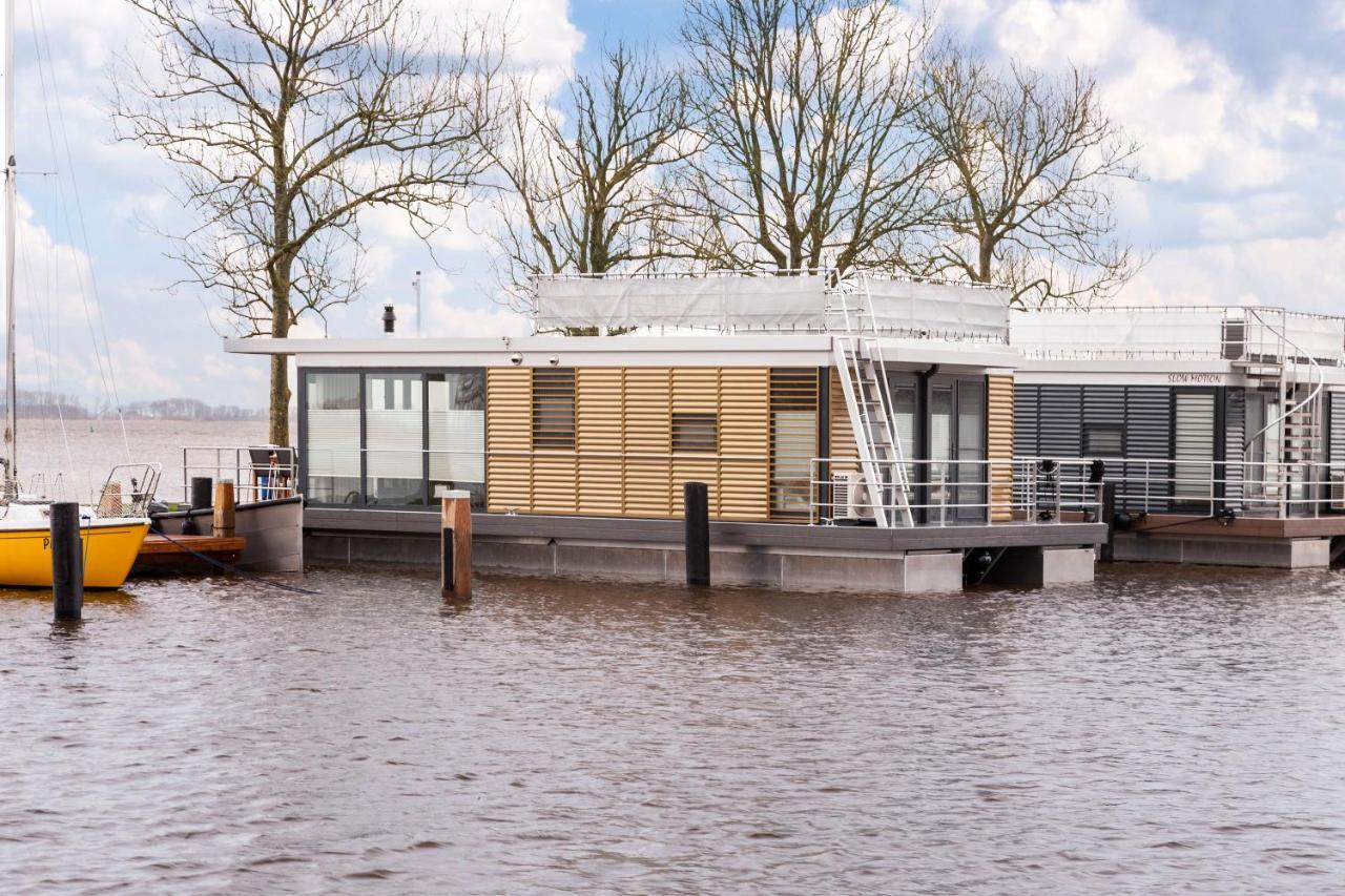Welcome In - Houseboat 'Elysium' Met Eigen Aanlegsteiger Sneek - Offingawier المظهر الخارجي الصورة