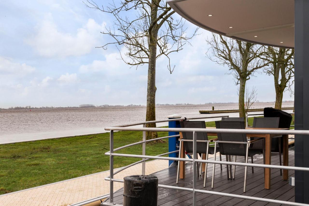 Welcome In - Houseboat 'Elysium' Met Eigen Aanlegsteiger Sneek - Offingawier المظهر الخارجي الصورة