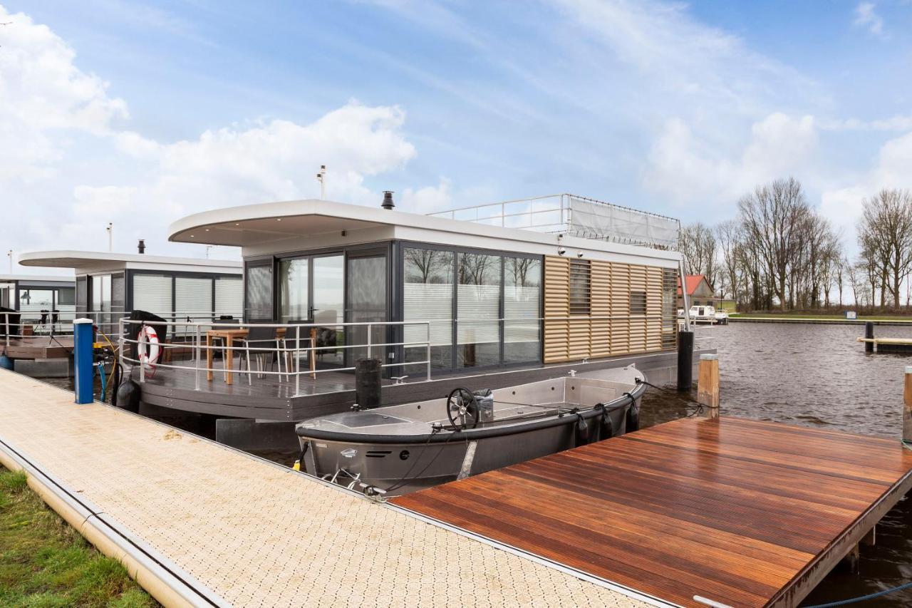 Welcome In - Houseboat 'Elysium' Met Eigen Aanlegsteiger Sneek - Offingawier المظهر الخارجي الصورة