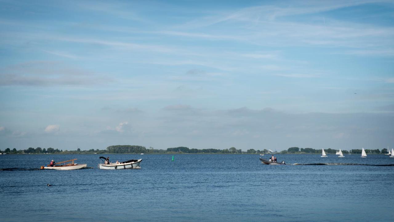 Welcome In - Houseboat 'Elysium' Met Eigen Aanlegsteiger Sneek - Offingawier المظهر الخارجي الصورة